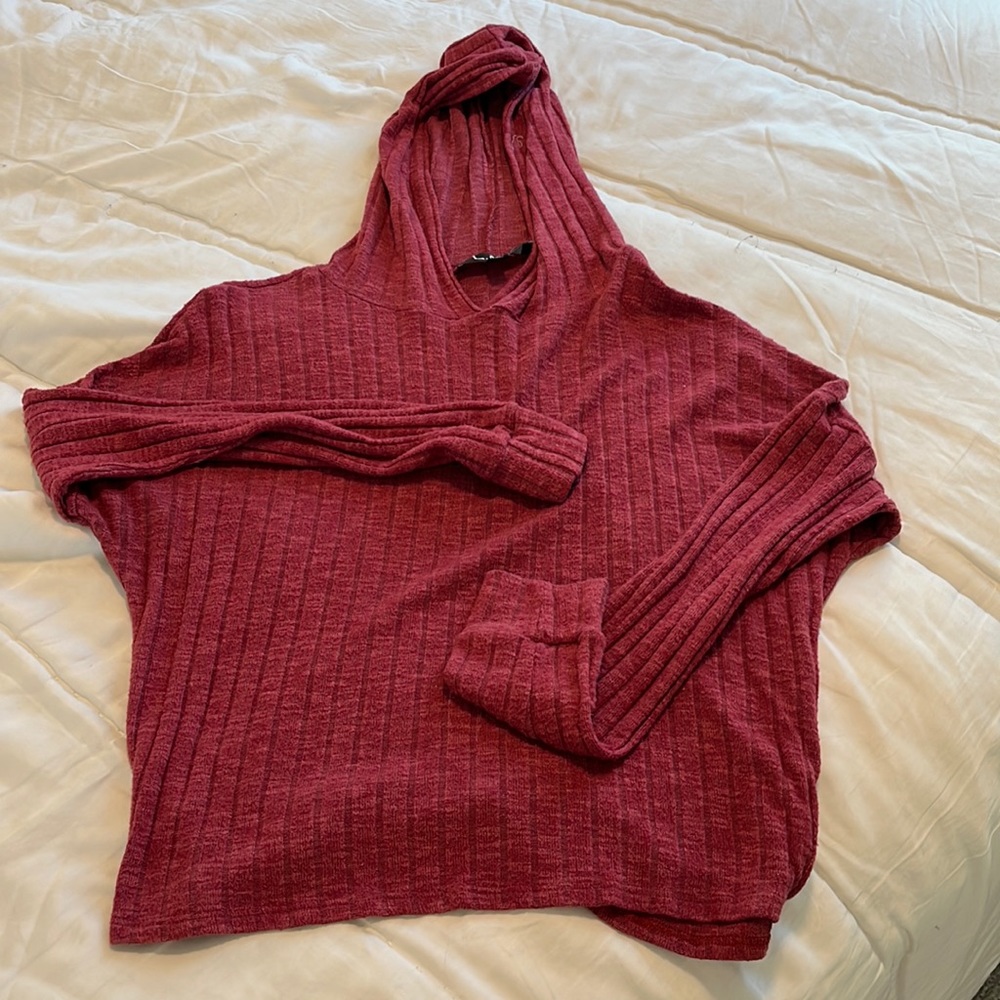 Red Lulus sweater hoodie